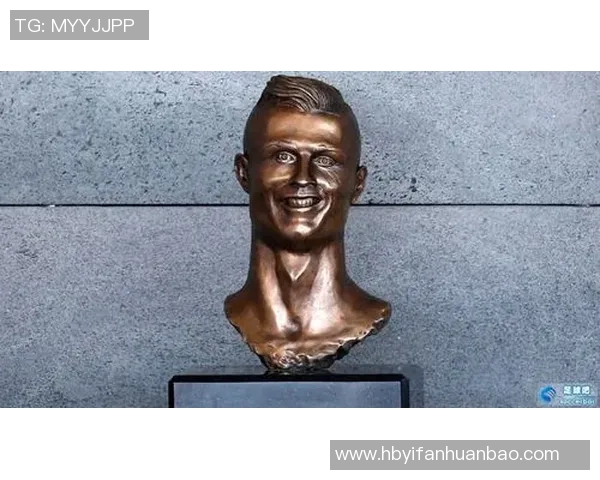 足球巨星C罗的泥塑艺术魅力展现与创作背后的故事