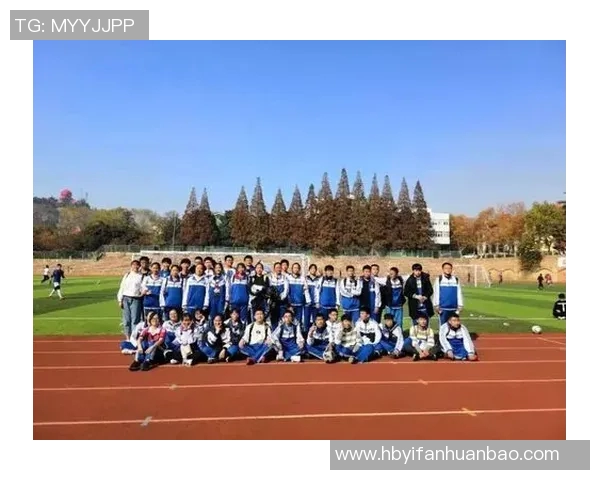 上海足球队的拼搏历程与荣耀瞬间全景纪实